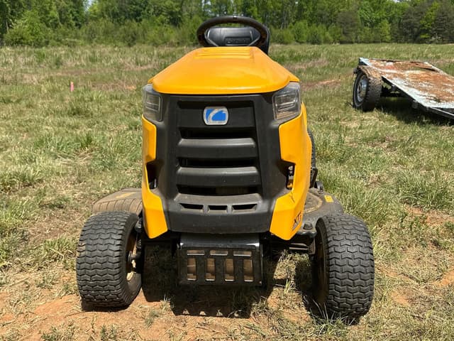 Image of Cub Cadet XT1 LT42 equipment image 1