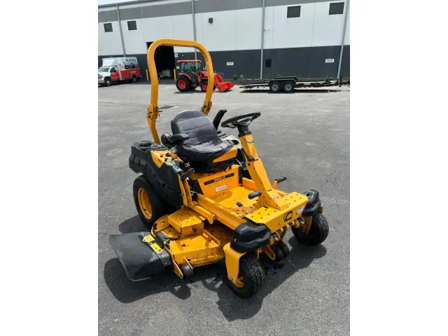 Image of Cub Cadet Pro Z equipment image 2