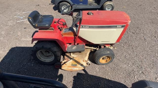 Image of Cub Cadet 582 equipment image 3