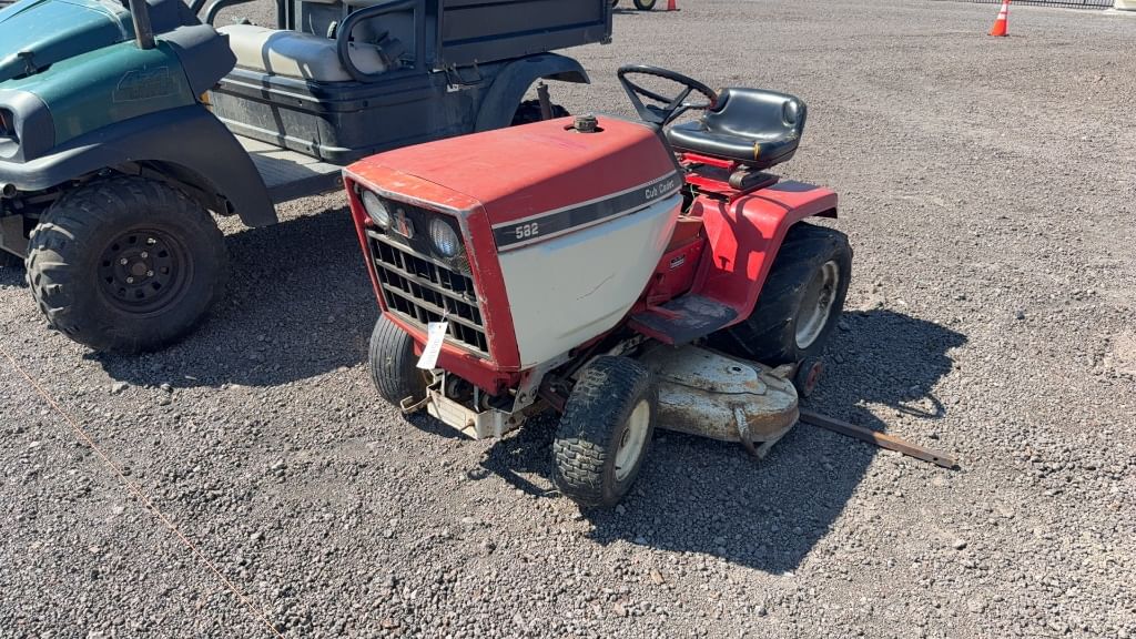 Cub Cadet 582 Equipment Image0