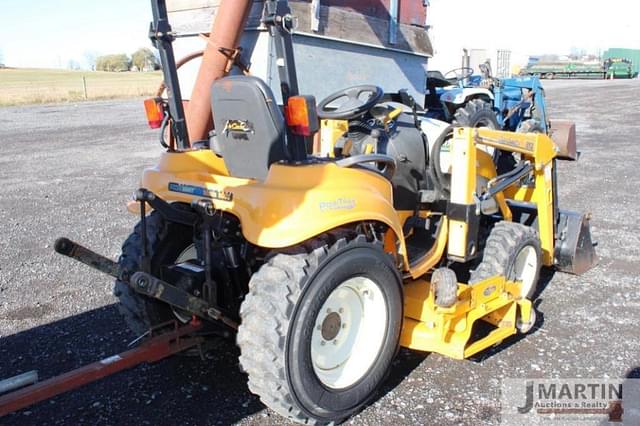 Image of Cub Cadet 6284 equipment image 1