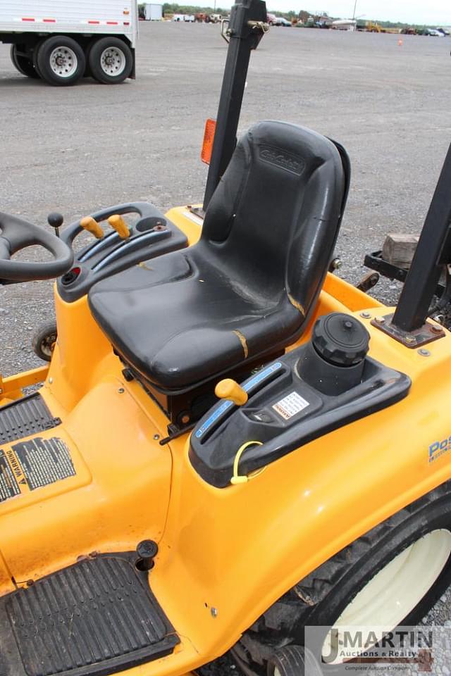 Image of Cub Cadet 6284 equipment image 4