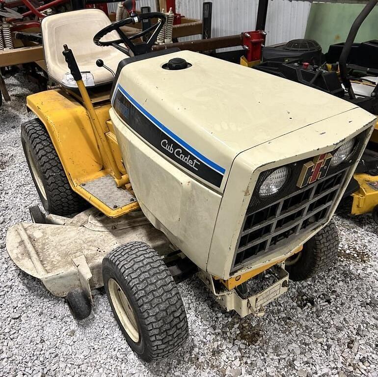 Image of Cub Cadet 682 Image 0