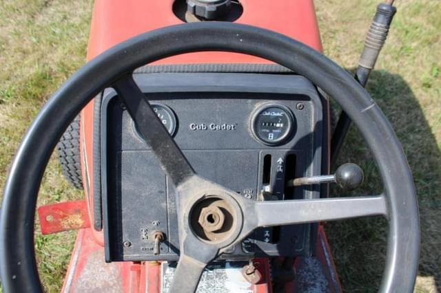 Image of Cub Cadet 682 equipment image 3