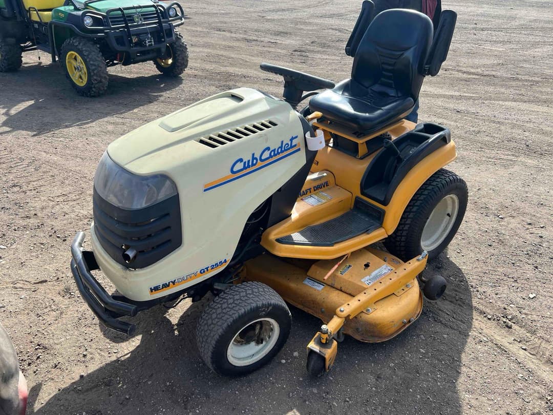 Image of Cub Cadet GT2554 Primary image