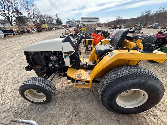 Image of Cub Cadet 7232 equipment image 4