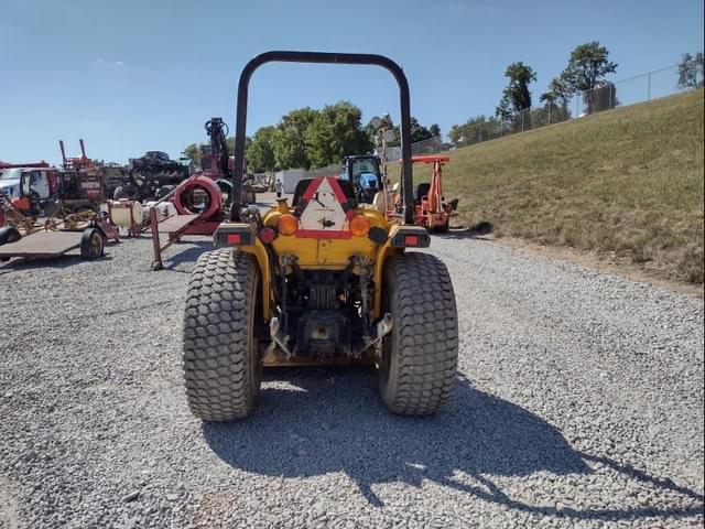 Image of Cub Cadet 7234 equipment image 1
