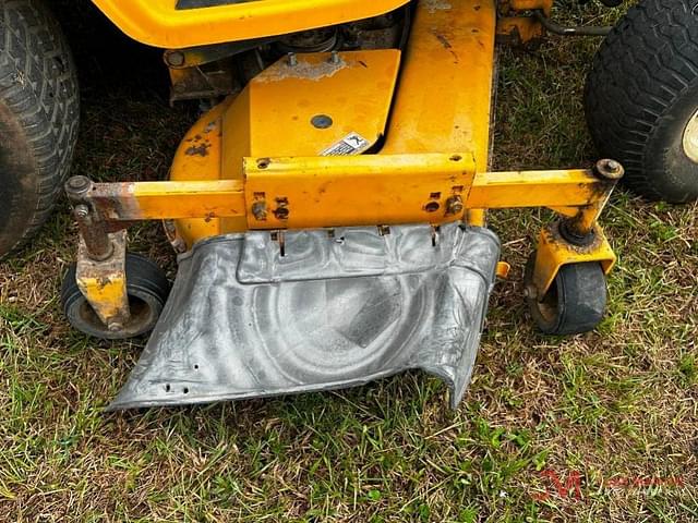 Image of Cub Cadet 7252 equipment image 4