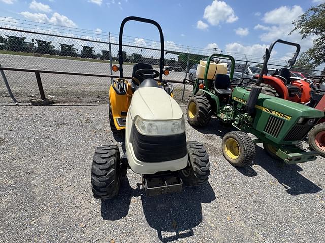 Image of Cub Cadet 7254 equipment image 4