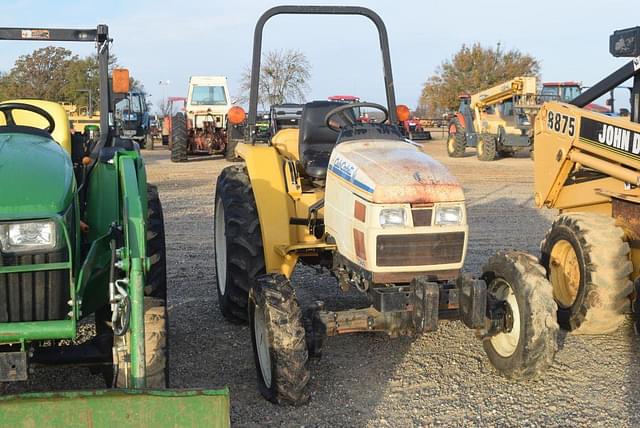 Image of Cub Cadet 7260 equipment image 3