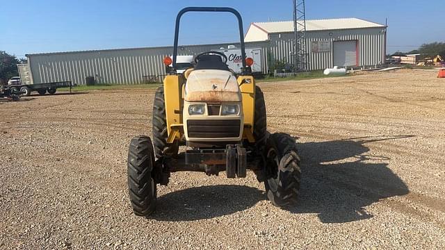 Image of Cub Cadet 7260 equipment image 1