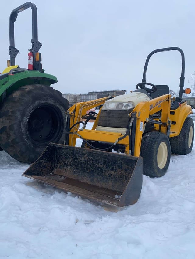 Image of Cub Cadet 7264 equipment image 2