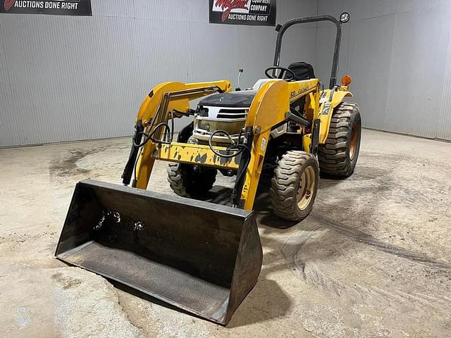 Image of Cub Cadet 7532 equipment image 1