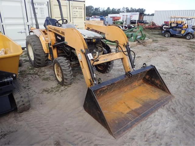 Image of Cub Cadet 7532 equipment image 1