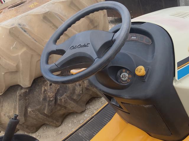 Image of Cub Cadet AGS2130 equipment image 3