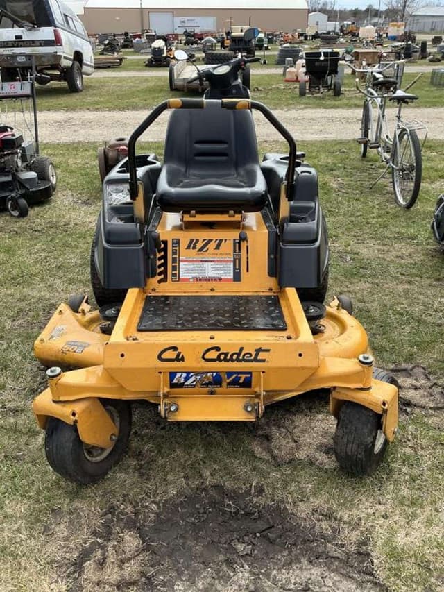 Image of Cub Cadet RZT equipment image 1