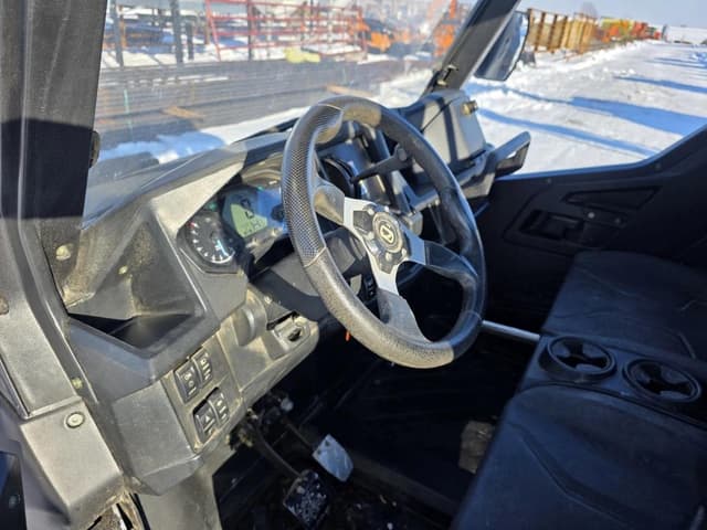 Image of Cub Cadet Challenger 550 equipment image 4