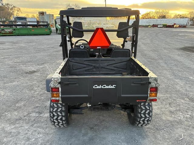 Image of Cub Cadet Challenger 700 equipment image 4
