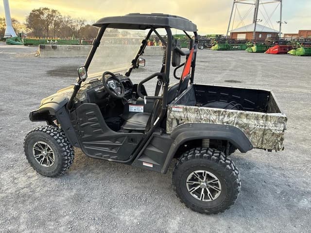 Image of Cub Cadet Challenger 700 equipment image 2