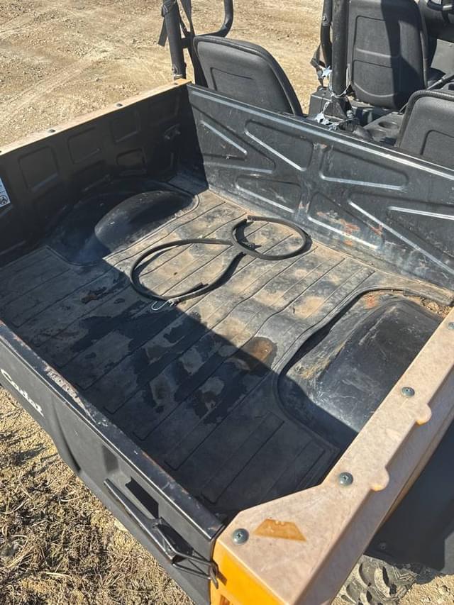 Image of Cub Cadet Challenger 750 Crew equipment image 3