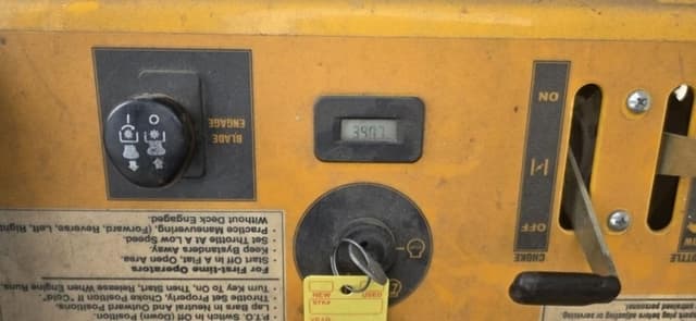 Image of Cub Cadet Commercial equipment image 3
