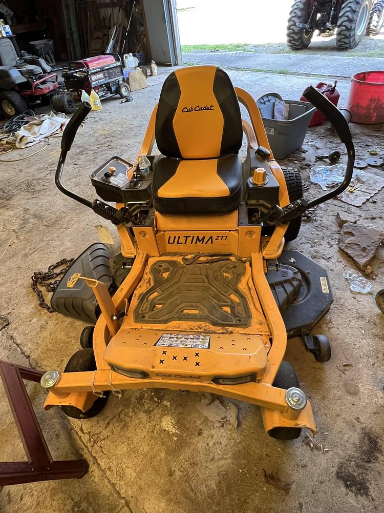 Main image Cub Cadet Ultima ZT1 1