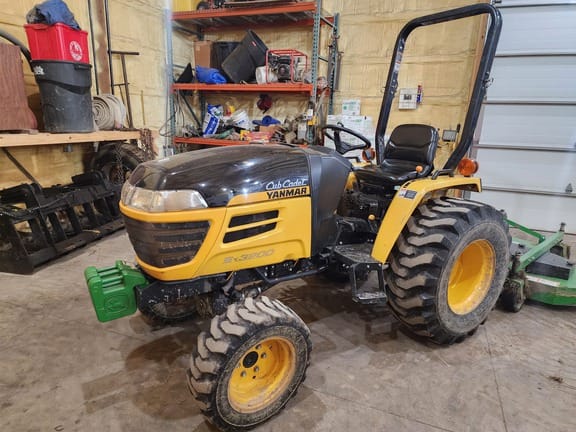Cub Cadet EX3200 Equipment Image0