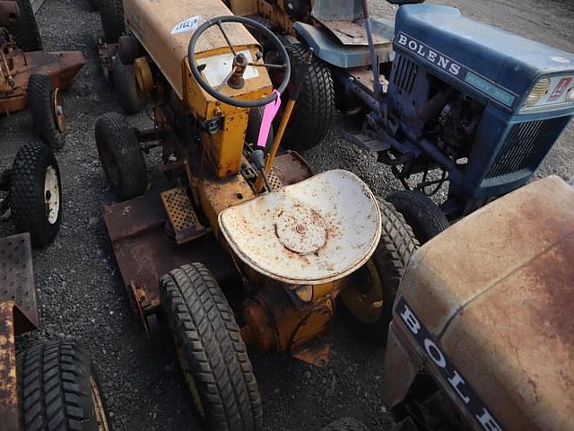 Image of International Harvester Cub Cadet equipment image 4