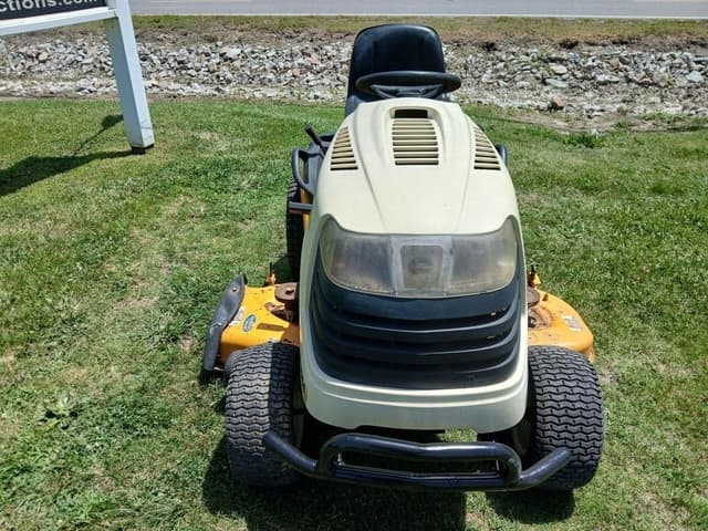 Image of Cub Cadet GT1554 equipment image 1