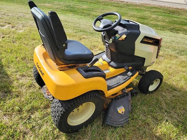 Image of Cub Cadet GT 2000 equipment image 3