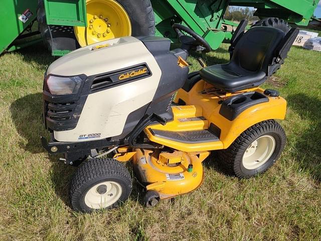 Image of Cub Cadet GT 2000 equipment image 4