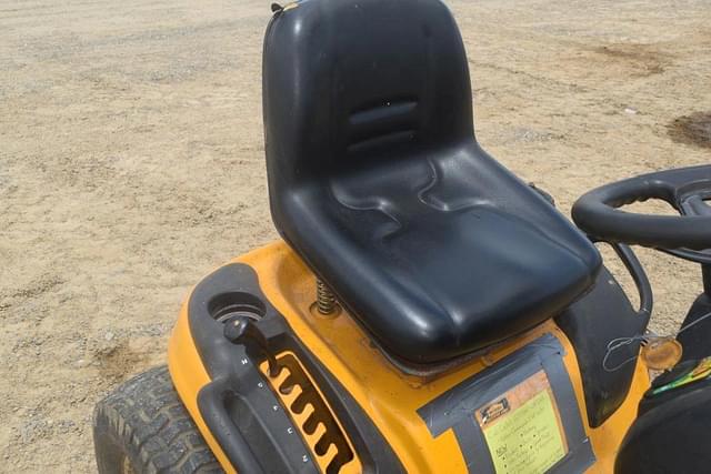 Image of Cub Cadet GT1554 equipment image 4