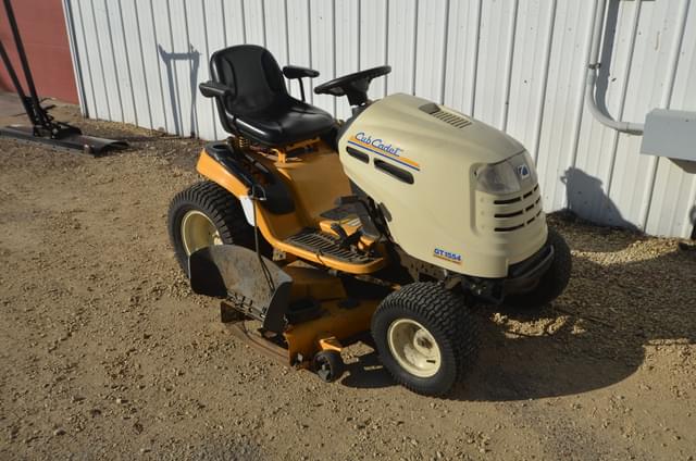 Image of Cub Cadet GT1554 equipment image 1