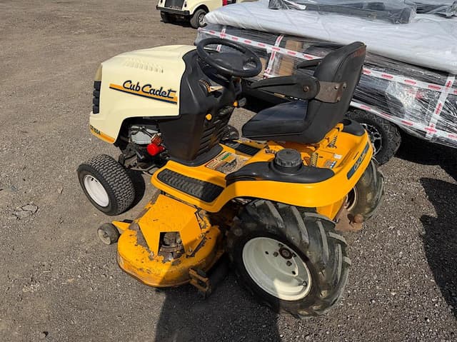 Image of Cub Cadet GT1554 equipment image 3