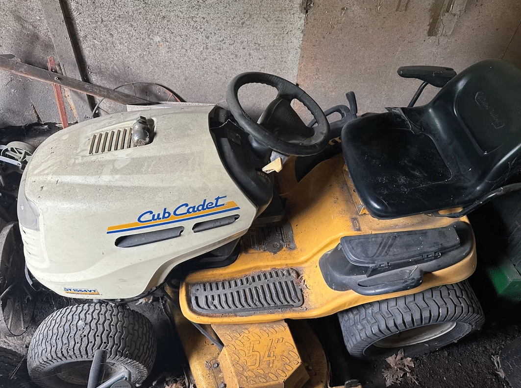 Image of Cub Cadet GT1554VT Image 0