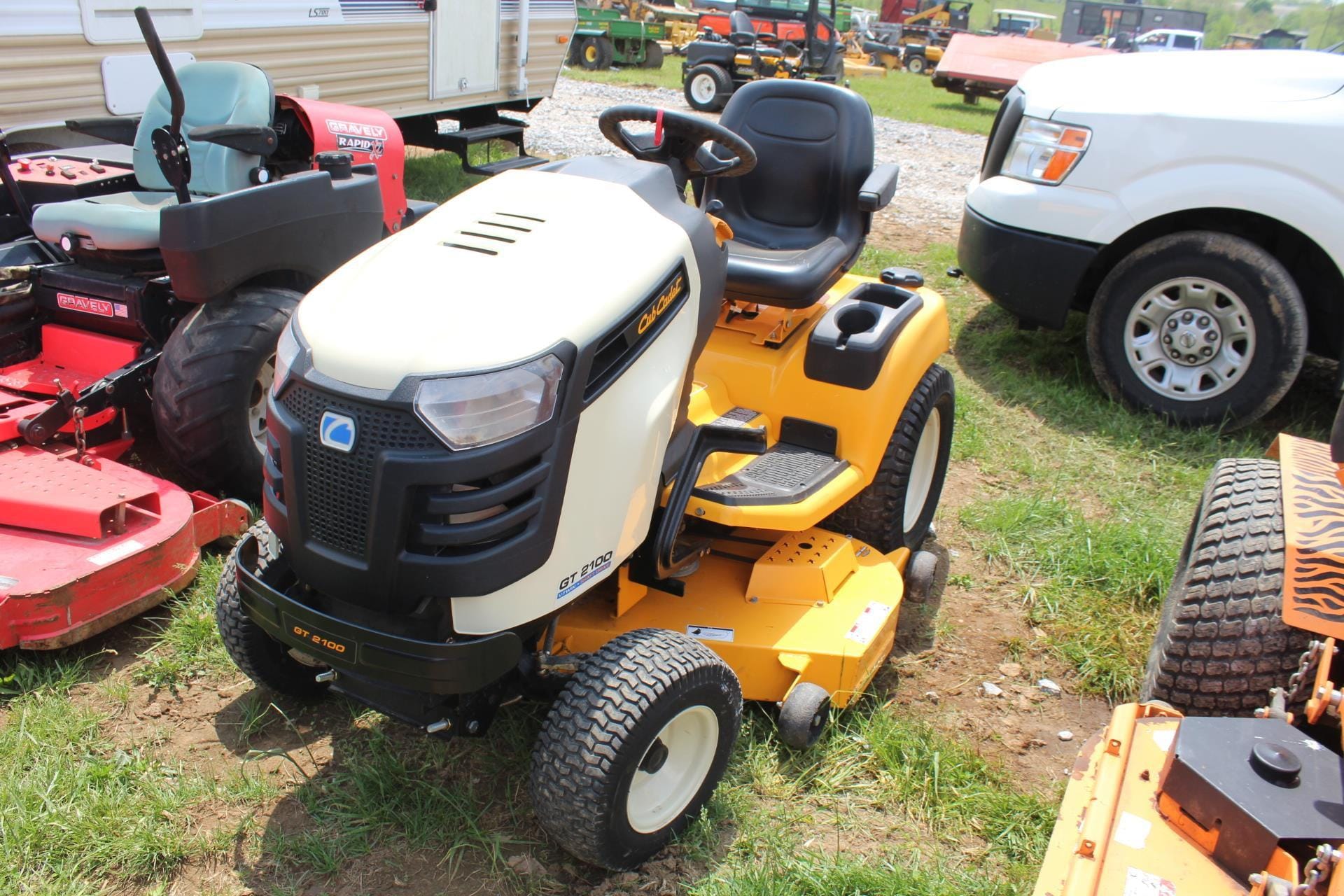 Main image Cub Cadet GT2100