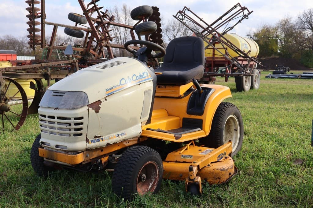 Image of Cub Cadet GT2523 Image 1