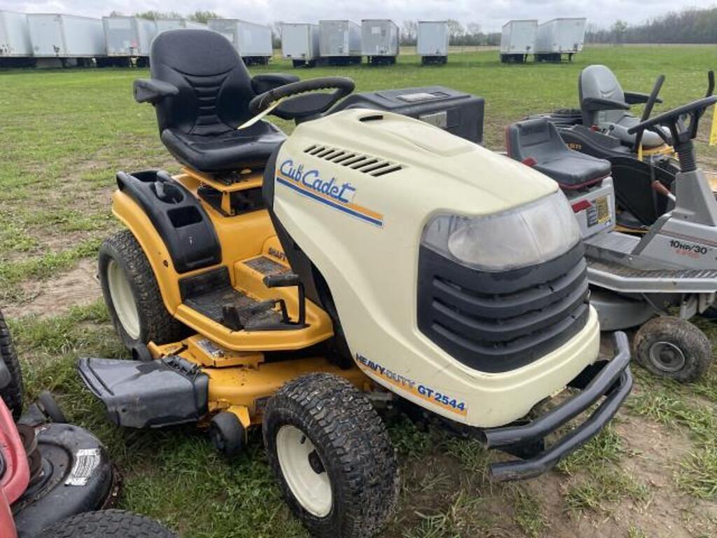 Image of Cub Cadet GT2544 Primary image