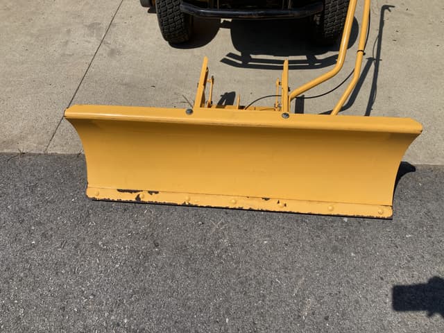 Image of Cub Cadet GT2550 equipment image 3