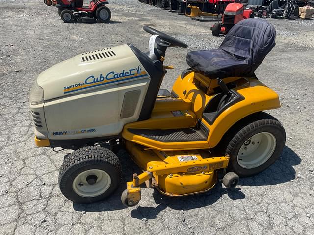 Image of Cub Cadet GT2550 equipment image 1