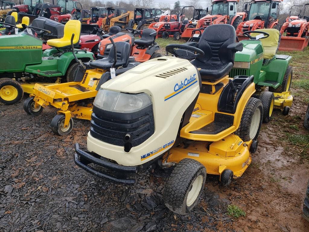 Main image Cub Cadet GT2550