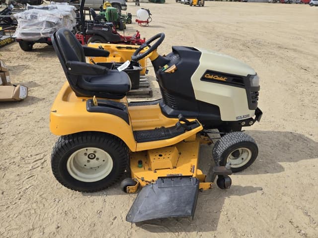 Image of Cub Cadet GTX 2100 equipment image 3