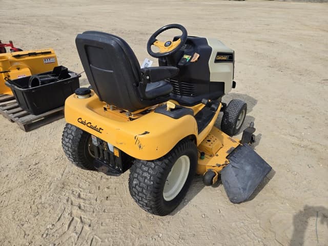 Image of Cub Cadet GTX 2100 equipment image 4