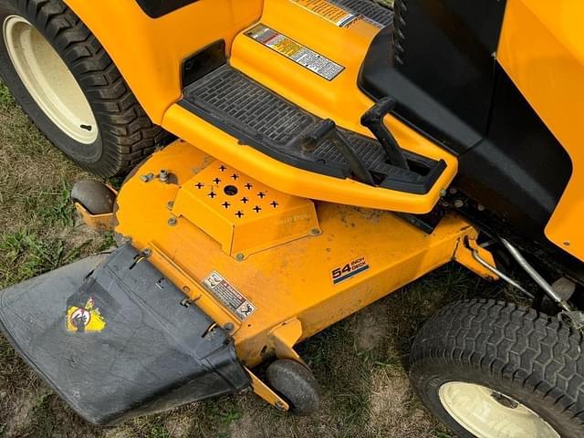 Image of Cub Cadet GTX 2154LE equipment image 4