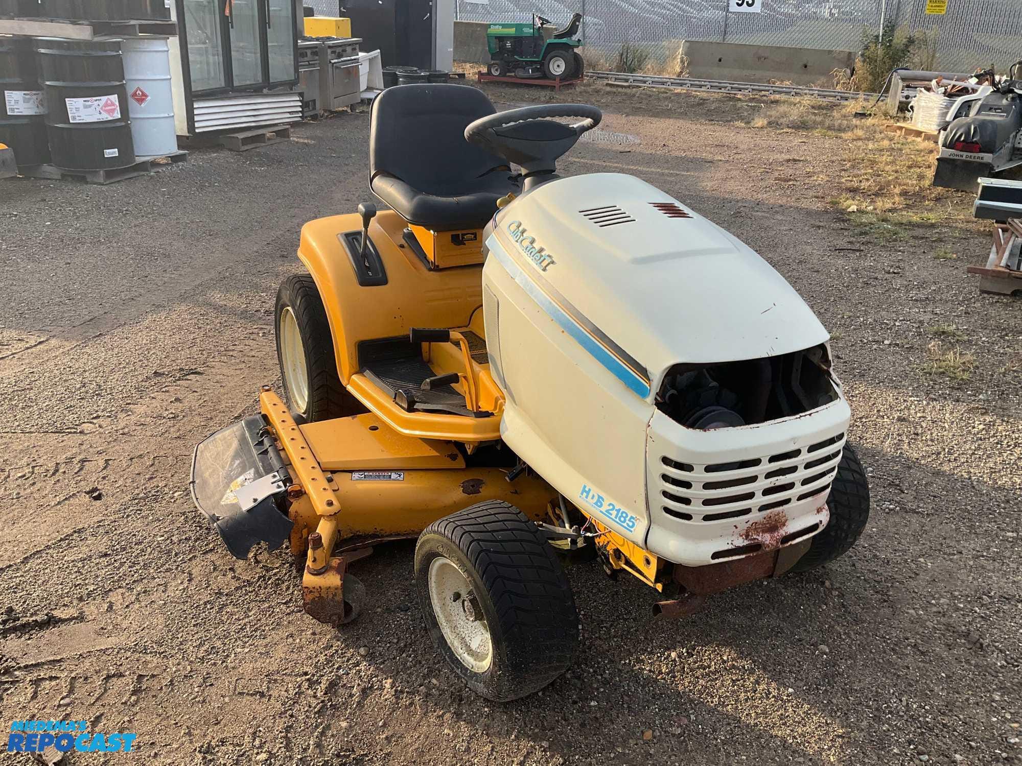 Main image Cub Cadet HDS 2185