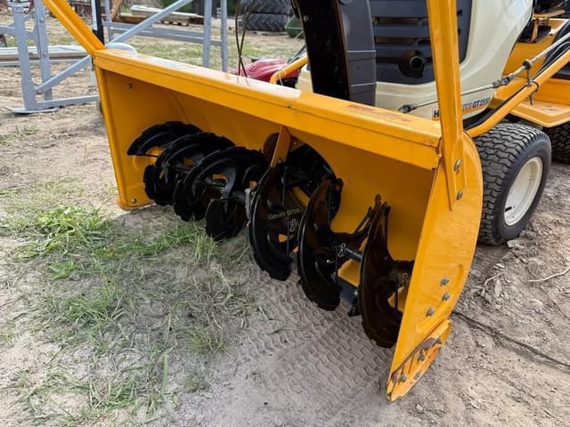 Image of Cub Cadet GT2550 equipment image 1