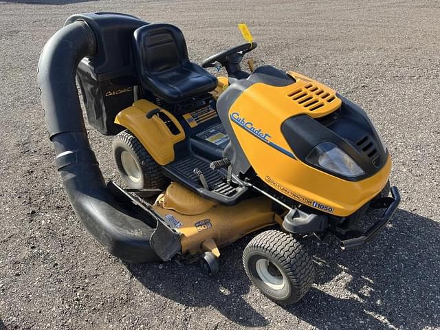 Image of Cub Cadet i1050 equipment image 3