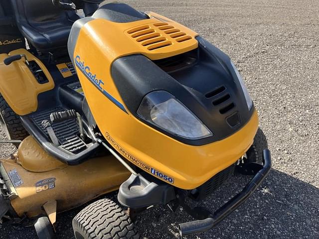 Image of Cub Cadet i1050 equipment image 4