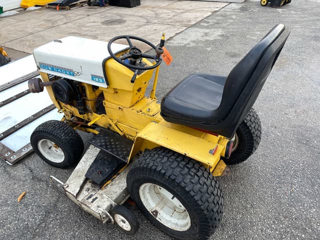 Image of Cub Cadet 123 equipment image 3