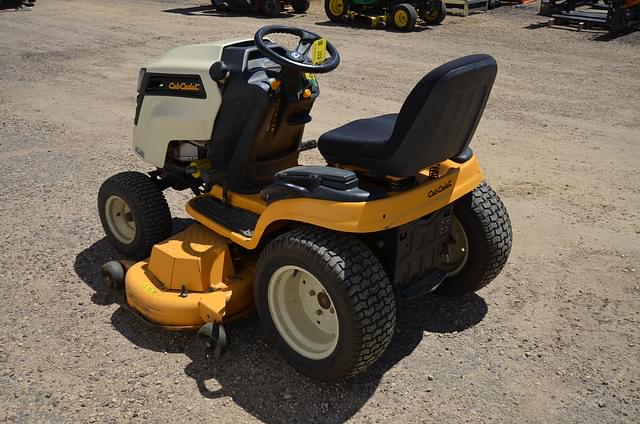 Image of Cub Cadet LGT1054 equipment image 4